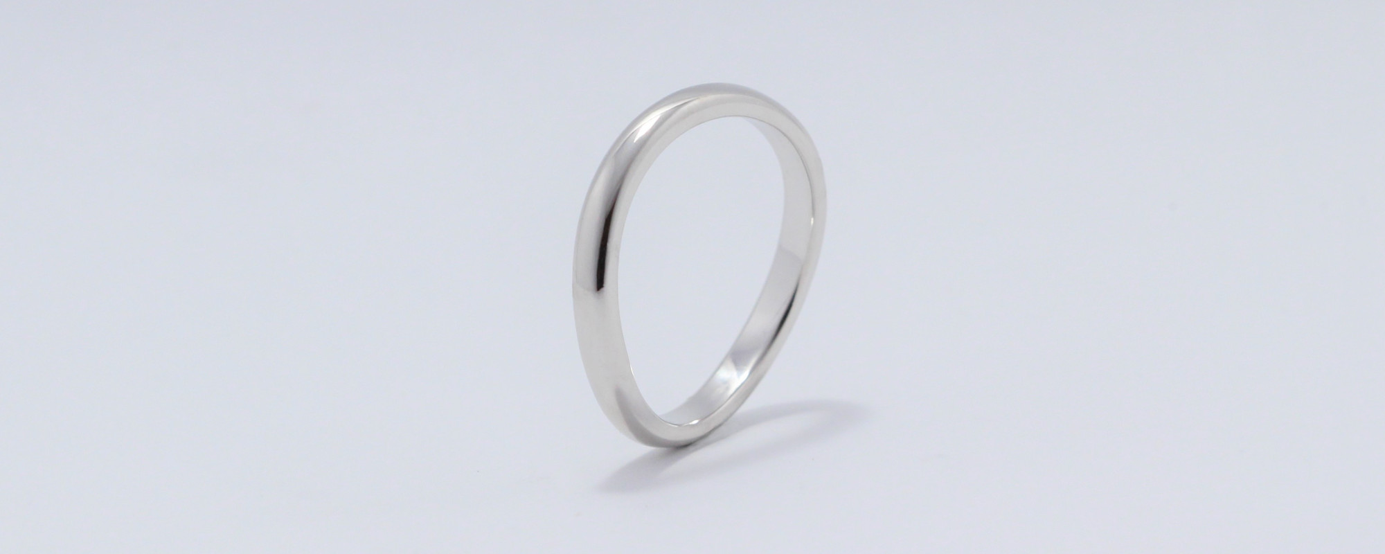 結婚指輪MARU/UNERI(マルウネリ)
