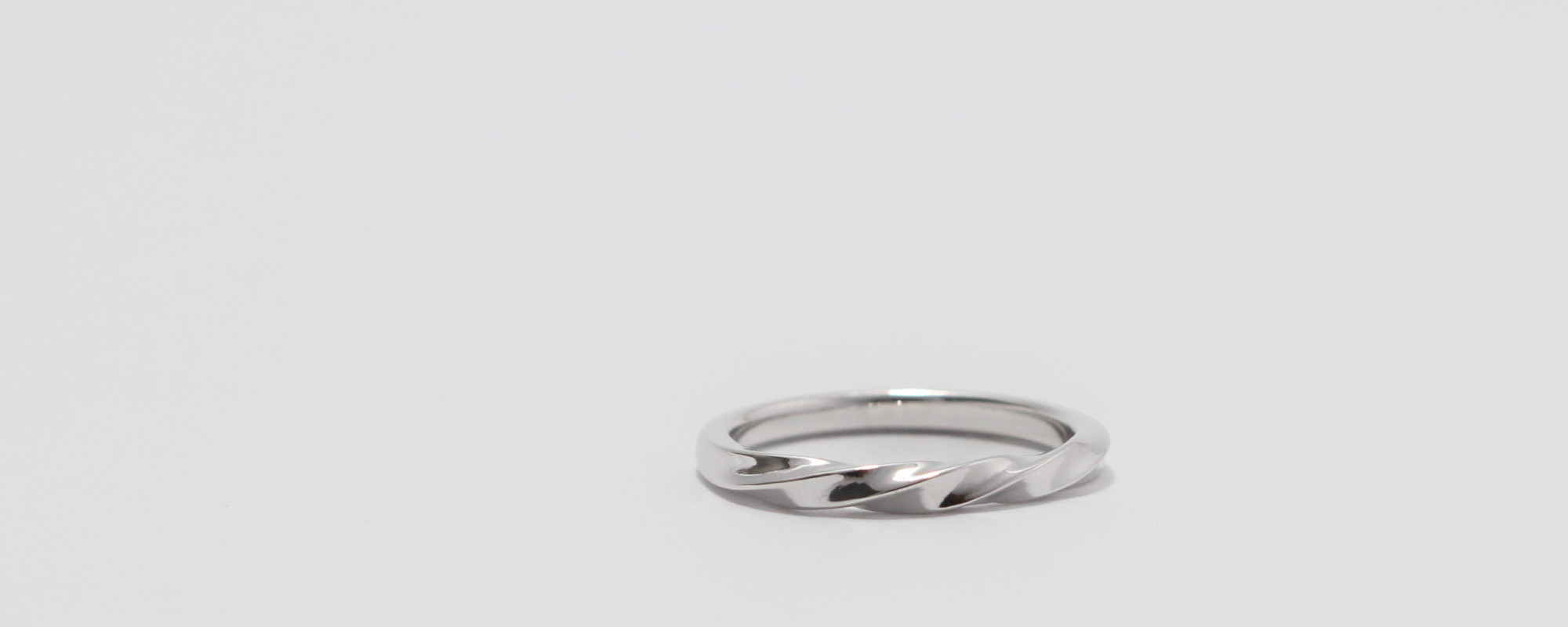 結婚指輪NEJIRI/MIGI(ネジリミギ)